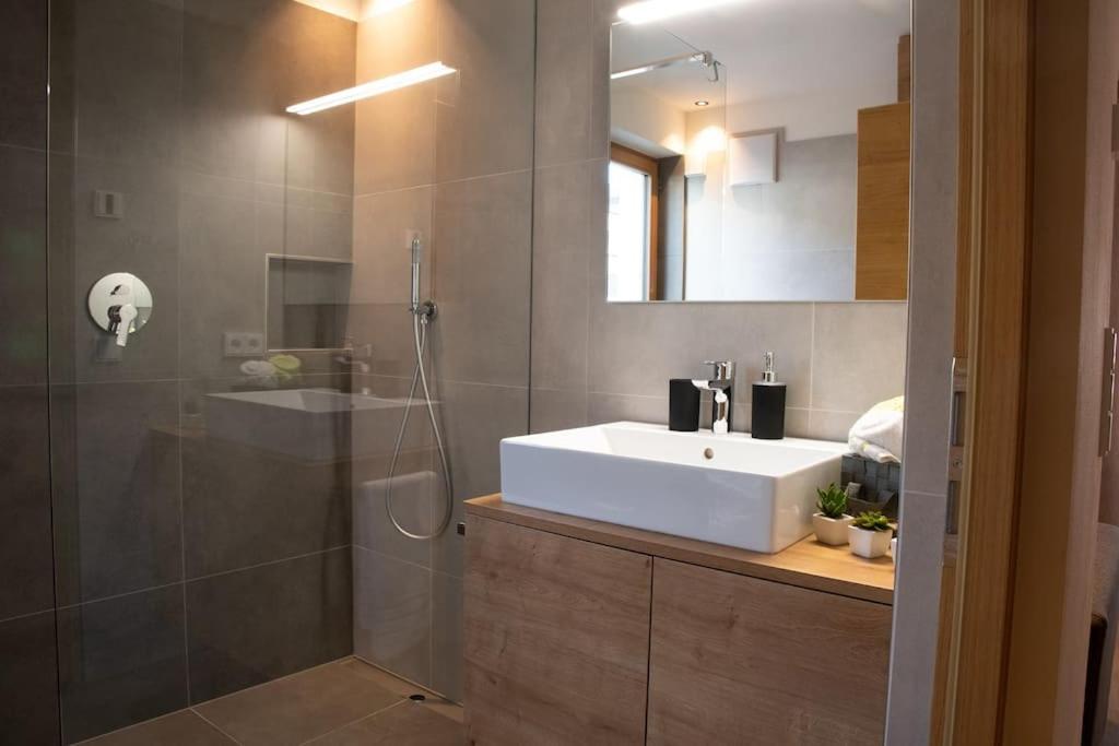 Appartement Sonnlicht ฟัลเซส ภายนอก รูปภาพ